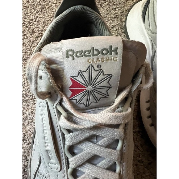 Reebok Womens Classic 1Y3501 Gray/White Running Shoes Sneakers Size 6.5 - Picture 5 of 6